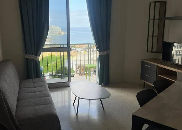 Apartamento 2 Bedrm Seaview Balluta Bay Sliema